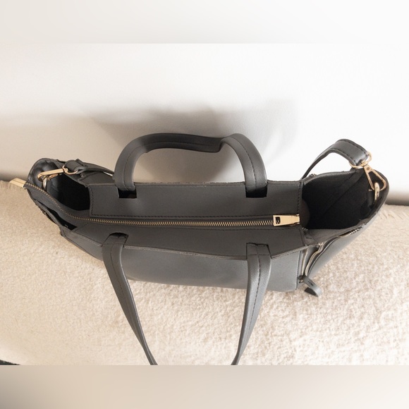 Women’s Grey tote bag - crossbody convertible - Picture 5 of 6